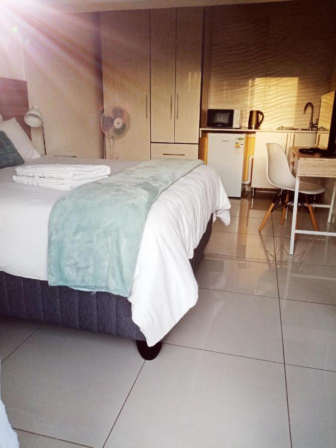 Appartement Langa'S Gabedi Goshen à Pretoria-Noord Extérieur photo